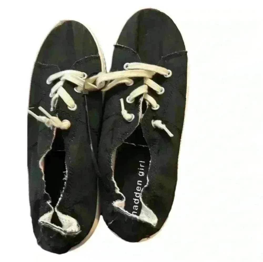 Madden Girl Sneakers, Black, 9.5 - Picture 1 of 2